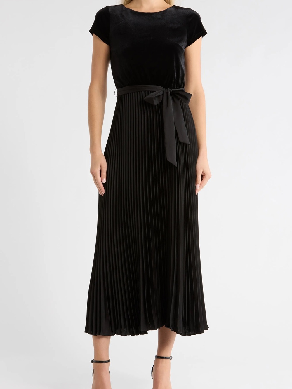 Sandra Darren Black Velvet Bodice Pleated Maxi Dress
